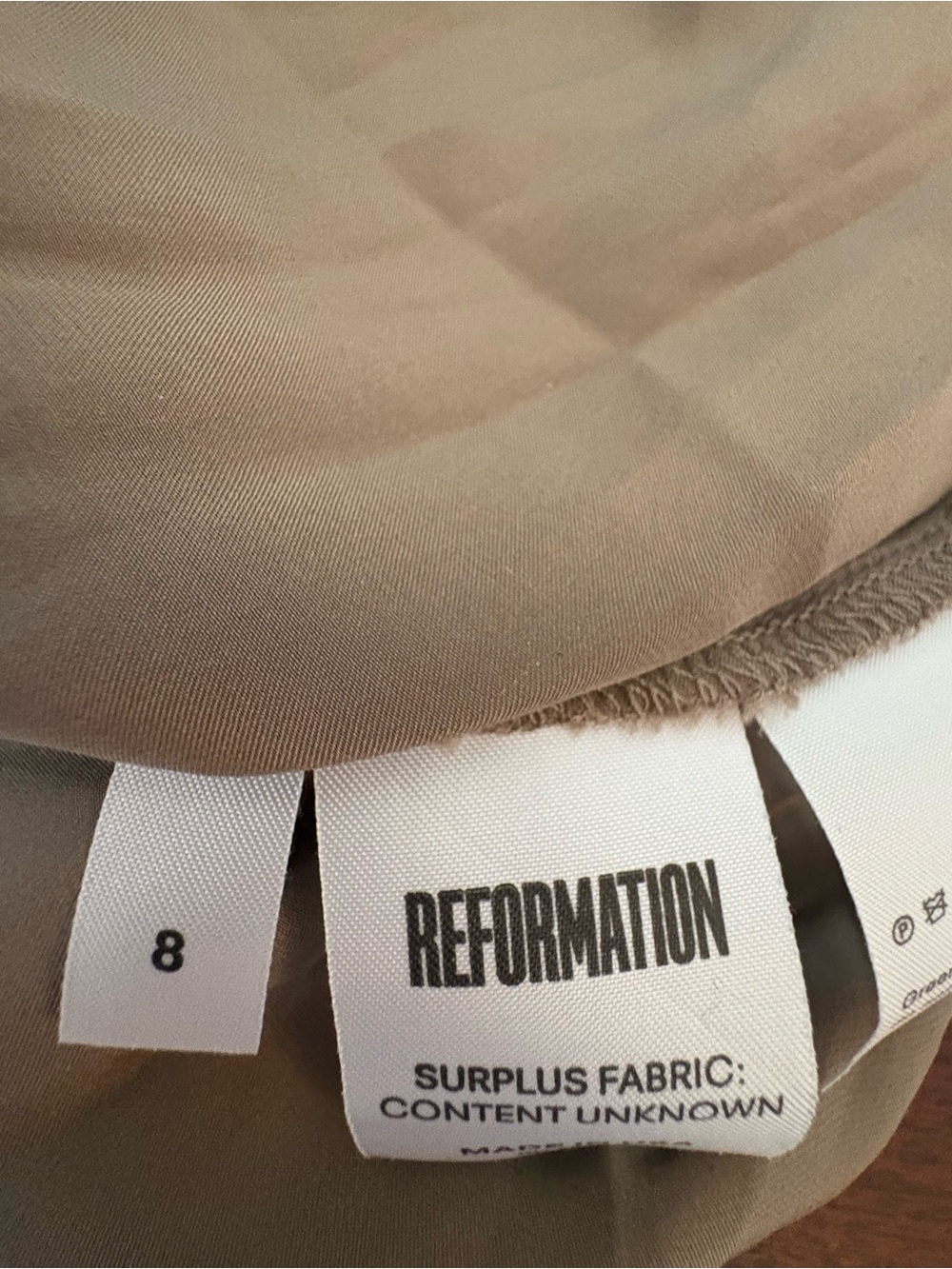 Reformation Frankie Gold Dress- size 8 - Picture 6 of 6